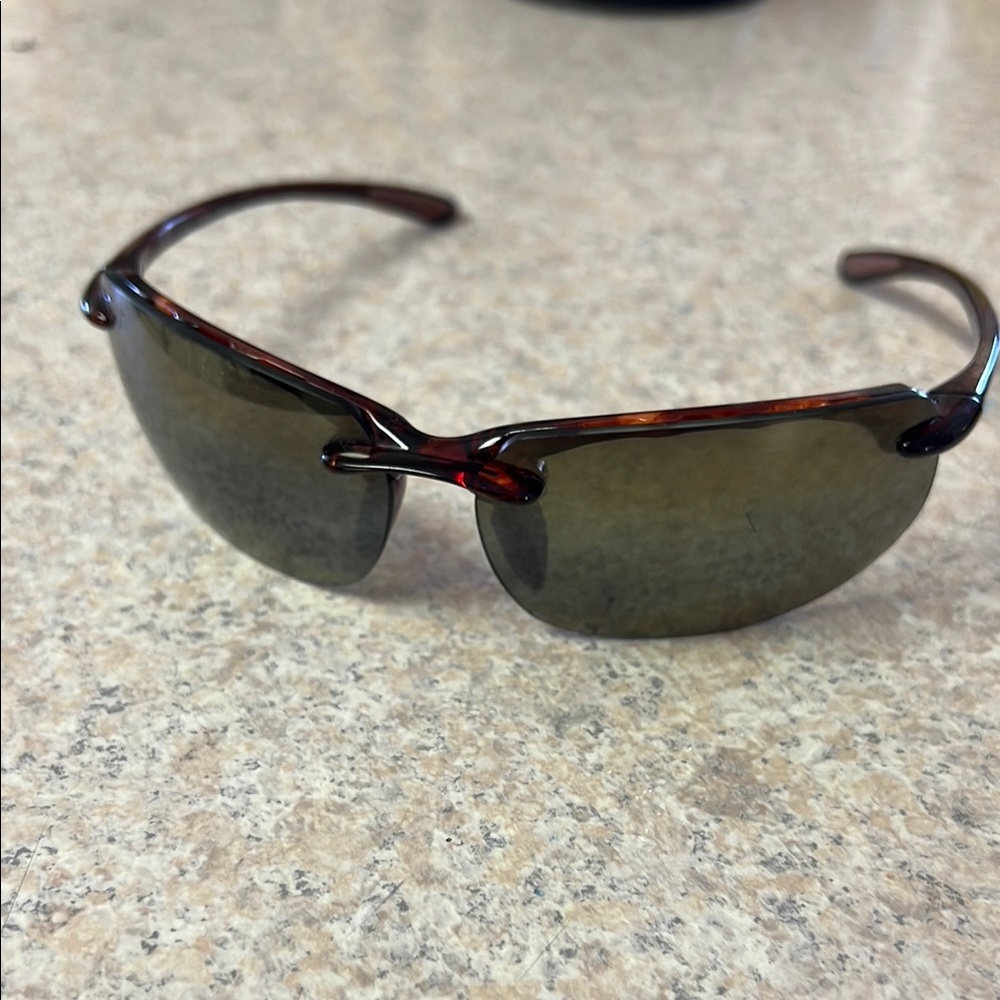 Maui Jim Banyans Sunglasses plastic lens